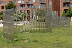 Au parc Jean Duceppe, clôtures à motifs artistiques